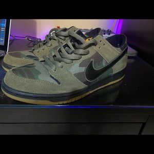 Nike dunk camo sb
